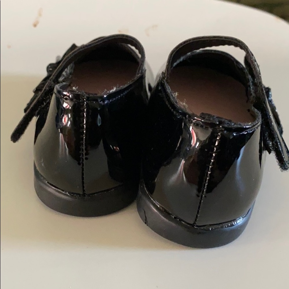 dressing shoes (toddler size 4)